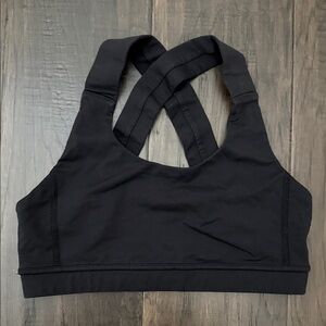 Lululemon Black High Support Sports Bra Size 6 Adjustable Clasp Crossback